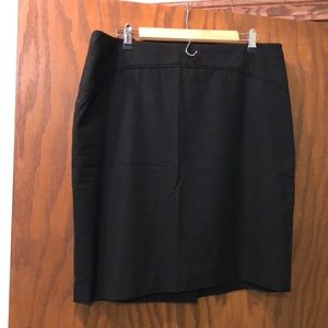 Limited black skirt